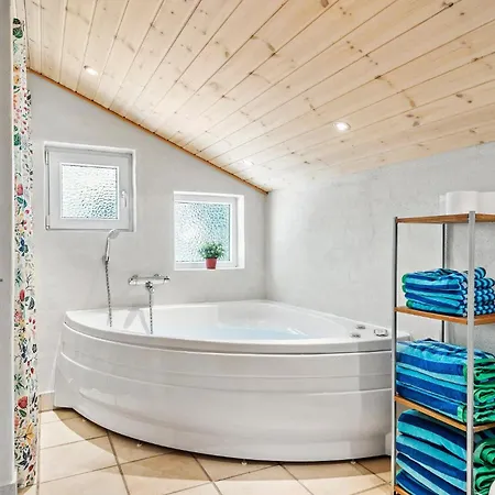 Σπίτι διακοπών Stunning In With Sauna